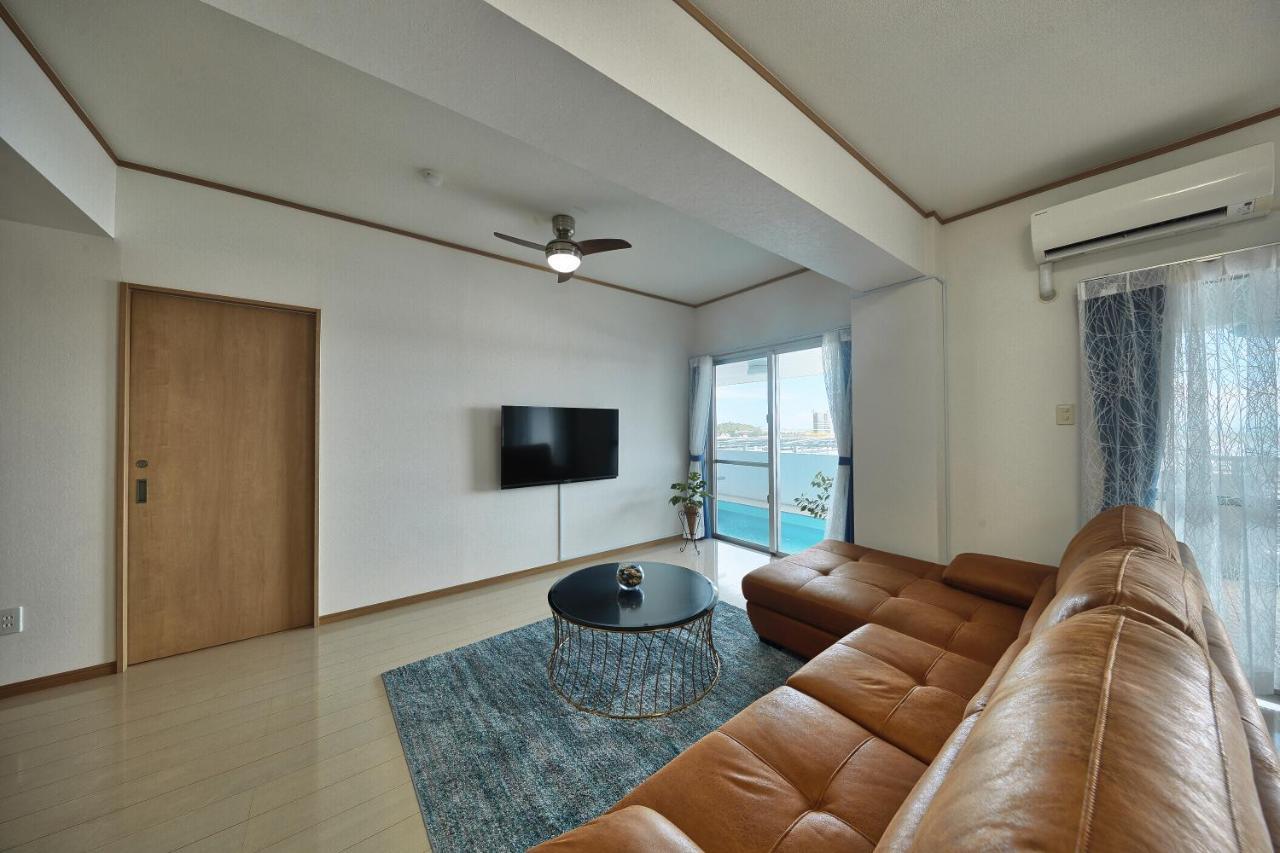 Freedomhillsフリーダムヒルズa棟 Apartment Tomigusuku Exterior photo